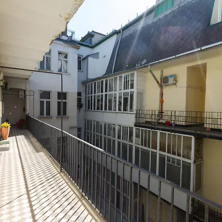Badepest Lägenhet Budapest